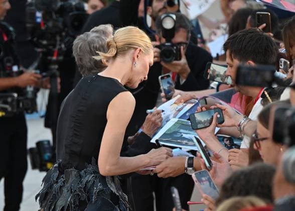 Red Carpet of the film Father mother sister brother at the 2025 Venice International Film Festival with cast Red Carpet of the film Father mother sister brother at the 2025 Venice International Film Festival VENEZIA Italy Copyright: xAntoninoxD Espositox ADES910