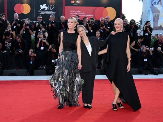 Venice, 82nd Venice International Film Festival 2025 - evening 5 - red carpet of the film Father Mother Sister Brother Pictured: Charlotte Rampling, Cate Blanchett, Vicky Krieps  Copyright: xAlbertoxTerenghi PoolxPhotoxEventsx06x xipa-agency.netx xPoolxPhotoxEventsx06x IPA_Agency_IPA63803122