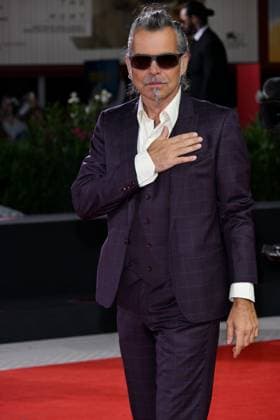 Venice, 82nd Venice International Film Festival 2025 - Evening 5 - Red Carpet Filming Italy Venice Award Pictured: Piero Pelù  Copyright: xAlbertoxTerenghi PoolxPhotoxEventsx06x xipa-agency.netx xPoolxPhotoxEventsx06x IPA_Agency_IPA63803252