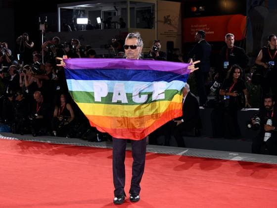 Venice, 82nd Venice International Film Festival 2025 - Evening 5 - Red Carpet Filming Italy Venice Award Pictured: Piero Pelù  Copyright: xAlbertoxTerenghi PoolxPhotoxEventsx06x xipa-agency.netx xPoolxPhotoxEventsx06x IPA_Agency_IPA63803376