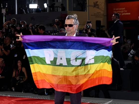 Venice, 82nd Venice International Film Festival 2025 - Evening 5 - Red Carpet Filming Italy Venice Award Pictured: Piero Pelù  Copyright: xAlbertoxTerenghi PoolxPhotoxEventsx06x xipa-agency.netx xPoolxPhotoxEventsx06x IPA_Agency_IPA63803380