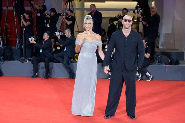 Filming Italy Venice Award red carpet in Venice Lido - 31 Aug 2025 Micaela Ramazzotti (l) and Clauio Pallitto (r) attend the red carpet of Filming Italy Venice Award at 82nd Venice Film Festival at Palazzo del Cinema. Venice Lido Italy Copyright: xMarioxCartellix xSOPAxImagesx _DSC4866