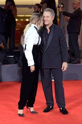 Francesca Barra with husband Claudio Santamaria at the Filming Italy Venice Award ceremony at the Biennale di Venezia 2025 82 Venice International Film Festival at the Palazzo del Cinema Venice, 31 08 2025 Foto:xA.xM.xTinghinox xFuturexImagex filming_5849