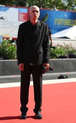 September 1, 2025, Venice, ITALY: British composer Daniel Blumberg arrives for the premiere of The Testament of Ann Lee during the 82nd Venice Film Festival in Venice, Italy, 01 September 2025. The movie is presented in official competition Venezia 82 at the festival running from 27 August to 06 September 2025. ANSA ETTORE FERRARI. Venice ITALY  - ZUMAa110 20250901_zaf_a110_034 Copyright: xEttorexFerrarix