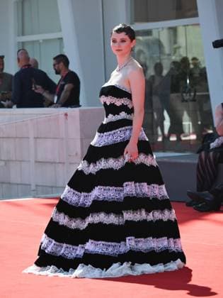 Venice, 82nd Venice International Film Festival 2025 - Evening 6 - Red Carpet for the film The Testament of Ann Lee . Pictured: Thomasin McKenzie  Copyright: xSimonexComix xipa-agency.netx xPoolxPhotoxEventsx06x IPA_Agency_IPA63875720