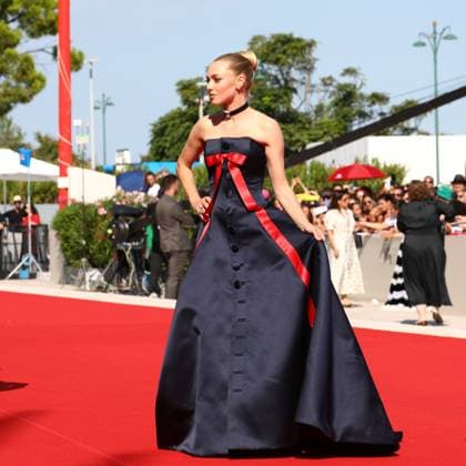 September 1, 2025, Venice, Veneto, Italy: AMANDA SEYFRIED on the red carpet for The Testament of Ann Lee Premiere screening at the 82nd Venice Film Festival at the Venice Lido, Italy. Venice Italy - ZUMAc179 20250901_zep_c179_169 Copyright: xMickaelxChavetx