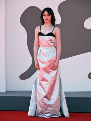 Venice, 82nd Venice International Film Festival 2025 - Evening 6 - Red Carpet for the film The Testament of Ann Lee . Pictured: Viola Prettejohn  Copyright: xSimonexComix xipa-agency.netx xPoolxPhotoxEventsx06x IPA_Agency_IPA63877901