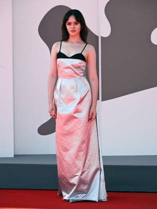 Venice, 82nd Venice International Film Festival 2025 - Evening 6 - Red Carpet for the film The Testament of Ann Lee . Pictured: Viola Prettejohn  Copyright: xSimonexComix xipa-agency.netx xPoolxPhotoxEventsx06x IPA_Agency_IPA63877911
