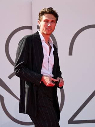 Venice, 82nd Venice International Film Festival 2025 - Evening 6 - Red Carpet for the film The Testament of Ann Lee . Pictured: Jamie Bogyo  Copyright: xSimonexComix xipa-agency.netx xPoolxPhotoxEventsx06x IPA_Agency_IPA63877937