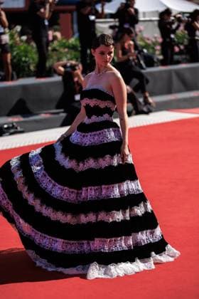 September 1, 2025, Venice, Italy: Newzelander actress Thomasin McKenzie attends the red carpet of the film The Testament of Ann Lee at the 82nd Venice Film. Venice Italy - ZUMAs197 20250901_aaa_s197_115 Copyright: xMarcoxBaradax