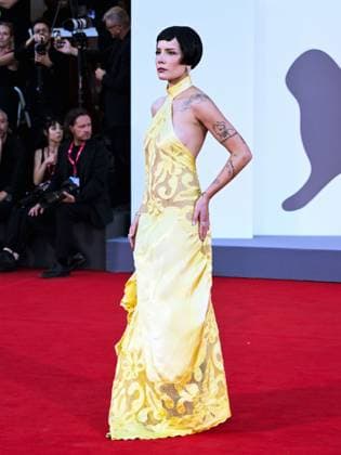Venice, 82nd Venice International Film Festival 2025 - evening 6, red carpet of the film The Smashing Machine In the photo: Halsey  Copyright: xSimonexComix xipa-agency.netx xPoolxPhotoxEventsx06x IPA_Agency_IPA63881451