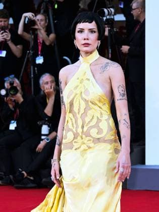 Venice, 82nd Venice International Film Festival 2025 - evening 6, red carpet of the film The Smashing Machine In the photo: Halsey  Copyright: xSimonexComix xipa-agency.netx xPoolxPhotoxEventsx06x IPA_Agency_IPA63881460