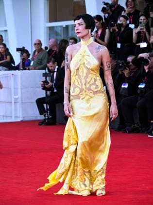 Venice, ITALY: Venice, 82nd Venice International Film Festival 2025 - evening 6, red carpet of the film The Smashing Machine In the photo: Halsey Venice ITALY  - ZUMAp169 20250901_zea_p169_1149 Copyright: xSimonexComix