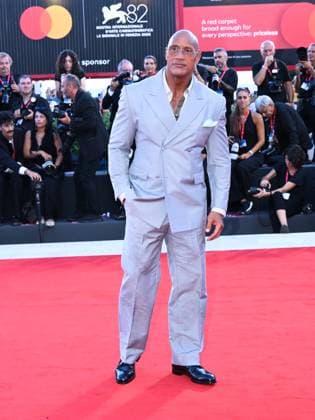 Venice, Italy: Venice, 82nd Venice International Film Festival 2025 - Evening 6, red carpet for the film The Smashing Machine. Pictured is Dwayne Johnson. Venice Italy  - ZUMAp169 20250901_zea_p169_1309 Copyright: xAlbertoxTerenghix