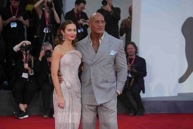 September 1, 2025, Venise, Venetie, ITALY: Venice, Italy, September 01 2025. EMILY BLUNT and DWAYNE JOHNSON on the red carpet for the screening of the film The Smashing Machine at the 82nd Venice International Film Festival in Venice, Italy. Venise ITALY - ZUMAl193 1065937352st Copyright: xLaurentxLairysx