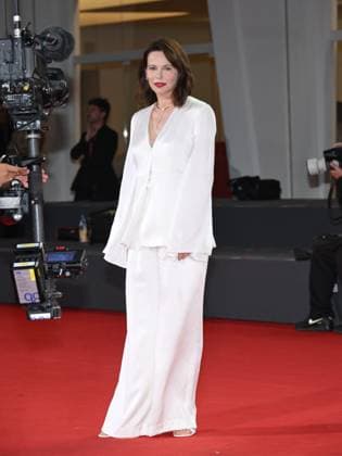 Venice, Italy: Venice, 82nd Venice International Film Festival 2025 - evening 6, red carpet for the film Portobello In the photo: Barbora Bobulova Venice Italy  - ZUMAp169 20250901_zea_p169_1571 Copyright: xSimonexComix
