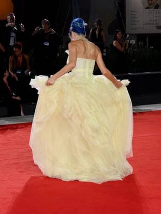 Venice, Italy: Venice, 82nd Venice International Film Festival 2025 - evening 6 - red carpet of the film Portobello Pictured: Aliia Roza Venice Italy  - ZUMAp169 20250901_zea_p169_1530 Copyright: xAlbertoxTerenghi PoolxxEvenx