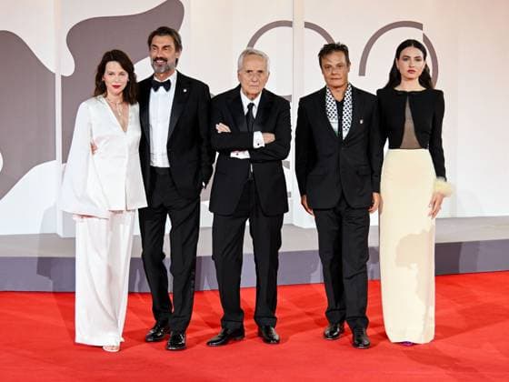 Venice, 82nd Venice International Film Festival 2025 - evening 6, red carpet of the film Portobello In the photo: Barbora Bobulova, Fabrizio Gifuni, Marco Bellocchio, Lino Musella, Romana Maggiora Vergano,  Copyright: xManuelexMangiarottix xipa-agency.netx xPoolxPhotoxEventsx06x IPA_Agency_IPA63887491