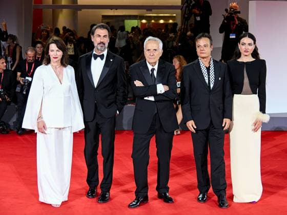 Venice, 82nd Venice International Film Festival 2025 - evening 6, red carpet of the film Portobello In the photo: Barbora Bobulova, Fabrizio Gifuni, Marco Bellocchio, Lino Musella, Romana Maggiora Vergano,  Copyright: xManuelexMangiarottix xipa-agency.netx xPoolxPhotoxEventsx06x IPA_Agency_IPA63887504