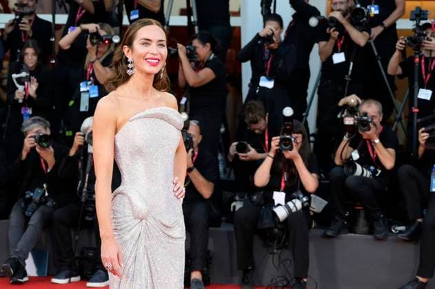 Emily Blunt at the premiere of the feature film The Smashing Machine at the Biennale di Venezia 2025 82 Venice International Film Festival at the Palazzo del Cinema Venice, 01 09 2025 Foto:xA.xM.xTinghinox xFuturexImagex machine_5725