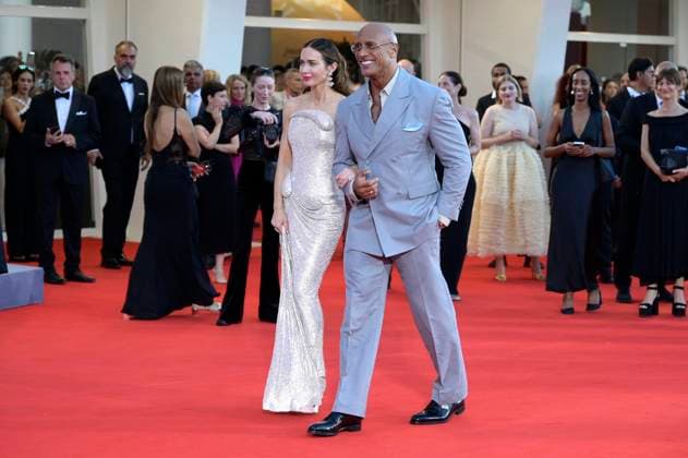 Emily Blunt and Dwayne Johnson at the premiere of the feature film The Smashing Machine at the Biennale di Venezia 2025 82 Venice International Film Festival at the Palazzo del Cinema Venice, 01 09 2025 Foto:xA.xM.xTinghinox xFuturexImagex machine_5750