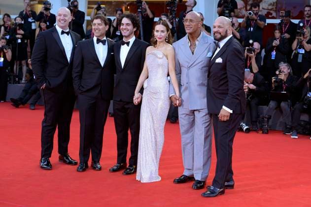 Hiram Garcia, David Koplan, Benny Safdie, Emily Blunt, Dwayne Johnson, Mark Kerr and Andrea Romeo at the premiere of the feature film The Smashing Machine at the Biennale di Venezia 2025 82 Venice International Film Festival at the Palazzo del Cinema Venice, 01 09 2025 Foto:xA.xM.xTinghinox xFuturexImagex machine_5753