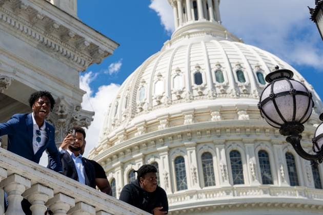 Bilder des Jahres 2025, Entertainment 09 September Entertainment Themen der Woche KW36 September 1, 2025, Washington, District of Columbia, USA: Internet personality IShowSpeed, Darren Jason Watkins, visits the US Capitol as a guest of Congressman Maxwell Frost (D-Florida) in Washington, D.C. on September 1, 2025. Washington USA - ZUMAl312 20250901_znp_l312_018 Copyright: xAndrewxLeydenx