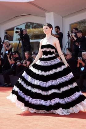 The Testament Of Ann Lee Red Carpet - The 82nd Venice International Film Festival Thomasin McKenzie attends The Testament Of Ann Lee red carpet during the 82nd Venice International Film Festival on September 01, 2025 in Venice, Italy  Copyright: xKazukoxWakayamax