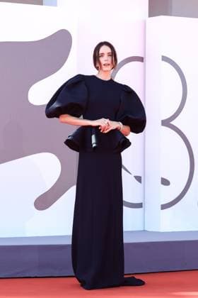 The Testament Of Ann Lee Red Carpet - The 82nd Venice International Film Festival Stacy Martin attends The Testament Of Ann Lee red carpet during the 82nd Venice International Film Festival on September 01, 2025 in Venice, Italy  Copyright: xKazukoxWakayamax