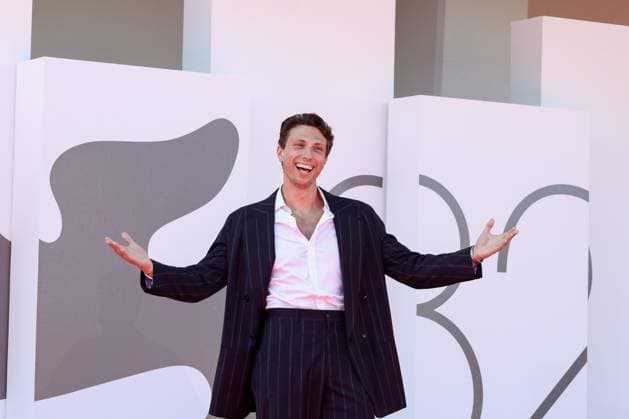 The Testament Of Ann Lee Red Carpet - The 82nd Venice International Film Festival Jamie Bogyo attends The Testament Of Ann Lee red carpet during the 82nd Venice International Film Festival on September 01, 2025 in Venice, Italy  Copyright: xKazukoxWakayamax