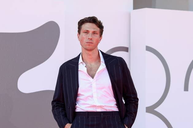 The Testament Of Ann Lee Red Carpet - The 82nd Venice International Film Festival Jamie Bogyo attends The Testament Of Ann Lee red carpet during the 82nd Venice International Film Festival on September 01, 2025 in Venice, Italy  Copyright: xKazukoxWakayamax