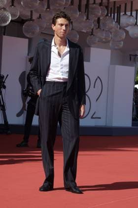The Testament Of Ann Lee Red Carpet - The 82nd Venice International Film Festival Jamie Bogyo attends The Testament Of Ann Lee red carpet during the 82nd Venice International Film Festival on September 01, 2025 in Venice, Italy  Copyright: xKazukoxWakayamax