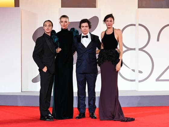 Venice, 82nd Venice International Film Festival 2025 - evening 6, red carpet of the film Orfeo In the photo: Luca Vergoni, Virgilio Villoresi, Giulia Maenza and Aomi Muyock  Copyright: xManuelexMangiarottix xipa-agency.netx xPoolxPhotoxEventsx06x IPA_Agency_IPA63891079