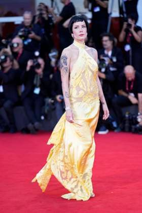 The Smashing Machine Red Carpet - The 82nd Venice International Film Festival - 01 Sep 2025 Halsey attends The Smashing Machine red carpet during the 82nd Venice International Film Festival. Venice Lido Italy Copyright: xDanielexCifalax xSOPAxImagesx _CIF7577