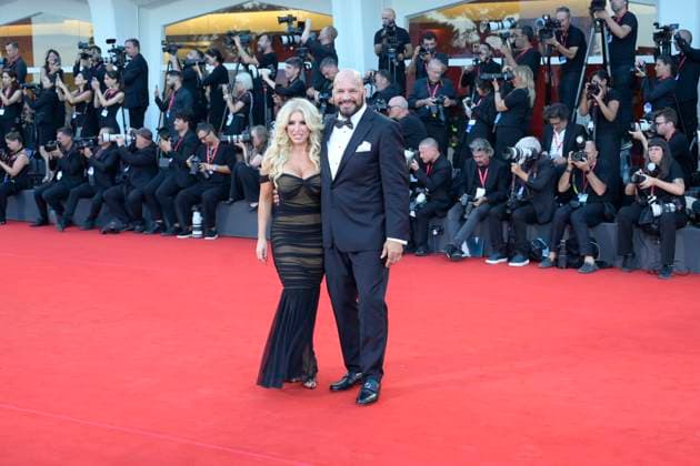 The Smashing machine red carpet in Italy - 01 Sept 2025 Mark Kerr and wife attend the red carpet of the film The smashing machine at 82 Venice Film Festival at Palazzo del cinema. Venice Lido Italy Copyright: xMarioxCartellix xSOPAxImagesx _DSC5062