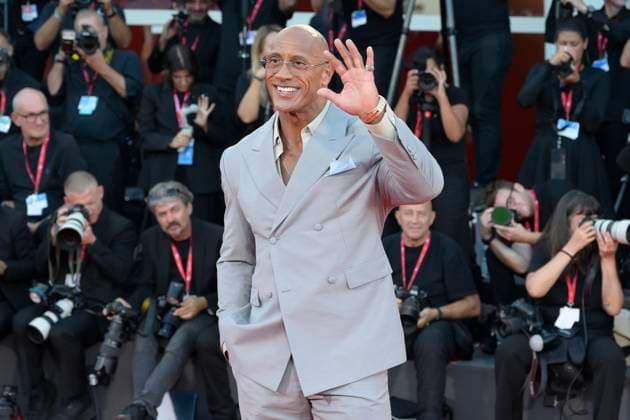 The Smashing machine red carpet in Italy - 01 Sept 2025 Dwayne Johnson attends the red carpet of the film The smashing machine at 82 Venice Film Festival at Palazzo del cinema. Venice Lido Italy Copyright: xMarioxCartellix xSOPAxImagesx _DSC5144