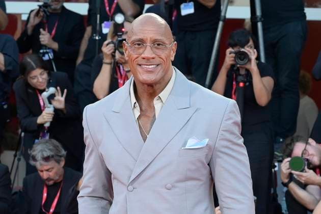 The Smashing machine red carpet in Italy - 01 Sept 2025 Dwayne Johnson attends the red carpet of the film The smashing machine at 82 Venice Film Festival at Palazzo del cinema. Venice Lido Italy Copyright: xMarioxCartellix xSOPAxImagesx _DSC5159
