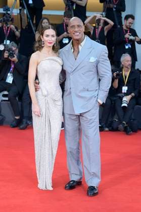 The Smashing machine red carpet in Italy - 01 Sept 2025 Emily Blunt (L) and Dwayne Johnson (R) attend the red carpet of the film The smashing achine at 82 Venice Film Festival at Palazzo del cinema. Venice Lido Italy Copyright: xMarioxCartellix xSOPAxImagesx _DSC5252