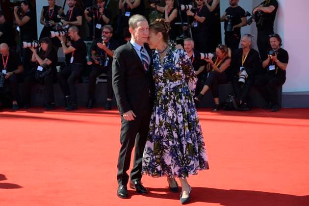 The testament of Ann Lee red carpet in Venice Lido - 01 Sept 2025 Tim Blake (l) and wife (r) attend the red carpet of film The testament of Ann Lee at 82 Venice Film Festival at Palazzo del cinema. Venice Lido Italy Copyright: xMarioxCartellix xSOPAxImagesx _DSC0450