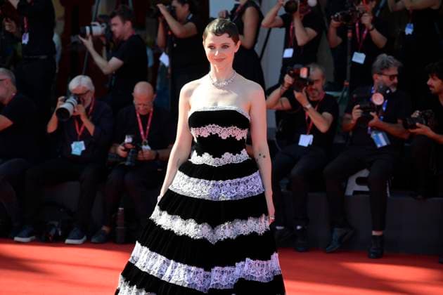 The testament of Ann Lee red carpet in Venice Lido - 01 Sept 2025 Thomasin McKenzie attends the red carpet of film The testament of Ann Lee at 82 Venice Film Festival at Palazzo del cinema. Venice Lido Italy Copyright: xMarioxCartellix xSOPAxImagesx _DSC0476