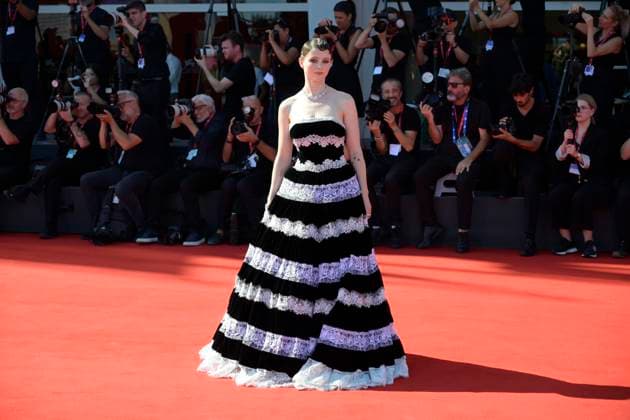 The testament of Ann Lee red carpet in Venice Lido - 01 Sept 2025 Thomasin McKenzie attends the red carpet of film The testament of Ann Lee at 82 Venice Film Festival at Palazzo del cinema. Venice Lido Italy Copyright: xMarioxCartellix xSOPAxImagesx _DSC0480