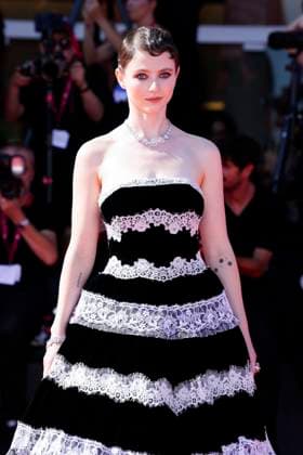 The Testament Of Ann Lee Red Carpet - The 82nd Venice International Film Festival - 01 Sep 2025 Thomasin McKenzie attends The Testament Of Ann Lee red carpet during the 82nd Venice International Film Festival. Venice Italy Copyright: xDanielexCifalax xSOPAxImagesx _CIF6976