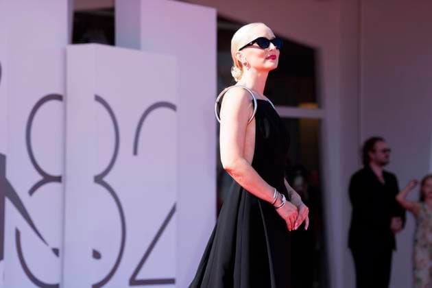 The Testament Of Ann Lee Red Carpet - The 82nd Venice International Film Festival - 01 Sep 2025 Mona Fastvold attend The Testament Of Ann Lee red carpet during the 82nd Venice International Film Festival. Venice Italy Copyright: xDanielexCifalax xSOPAxImagesx _CIF7137