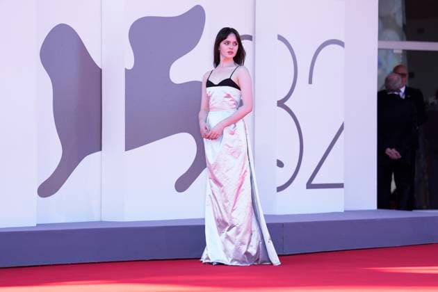The Testament Of Ann Lee Red Carpet - The 82nd Venice International Film Festival - 01 Sep 2025 Viola Prettejohn attends The Testament Of Ann Lee red carpet during the 82nd Venice International Film Festival. Venice Italy Copyright: xDanielexCifalax xSOPAxImagesx _CIF7194