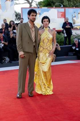 The Smashing Machine red carpet at Venice Film Festival VENICE, ITALY - SEPTEMBER 01: Halsey and Avan Jogia at The Smashing Machine red carpet during the 82nd Venice International Film Festival on September 01, 2025 in Venice, Italy. CAP KA Kristina Afanasyeva Venice ITALY Copyright: xKristinaxAfanasyeva CapitalxPicturesx