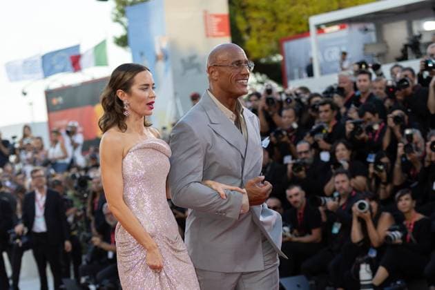 The Smashing Machine red carpet at Venice Film Festival VENICE, ITALY - SEPTEMBER 01: Emily Blunt and Dwayne Johnson attend The Smashing Machine red carpet during the 82nd Venice International Film Festival on September 01, 2025 in Venice, Italy. CAP KA Kristina Afanasyeva Venice ITALY Copyright: xKristinaxAfanasyeva CapitalxPicturesx