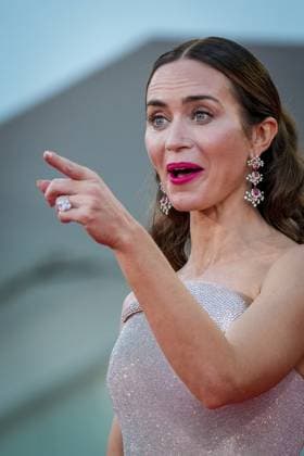 The Smashing Machine red carpet during the 82nd Venice International Film Festival in Venice, Italy on 01 September 2025. Emily Blunt attends attends the The Smashing Machine red carpet during the 82nd Venice International Film Festival in Venice, Italy on 01 September 2025., Credit:Stefano Costantino TTL Avalon Italy, Venice  Copyright: xStefanoxCostantinoxTTLx xAvalonx 1033360237