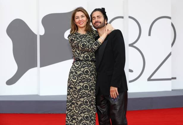 September 2, 2025, Venice, Veneto, Italy: SOFIA COPPOLA and MARC JACOBS hug on the red carpet for Marc by Sofia Premiere screening at the 82nd Venice Film Festival at the Venice Lido, Italy. Venice Italy - ZUMAc179 20250902_zep_c179_015 Copyright: xMickaelxChavetx