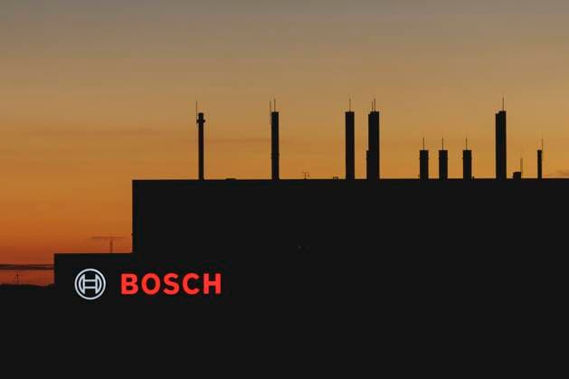 Lettering on a Robert Bosch GmbH factory, photographed in Dresden, 31 08 2025 Dresden Germany Copyright: xFlorianxGaertnerx