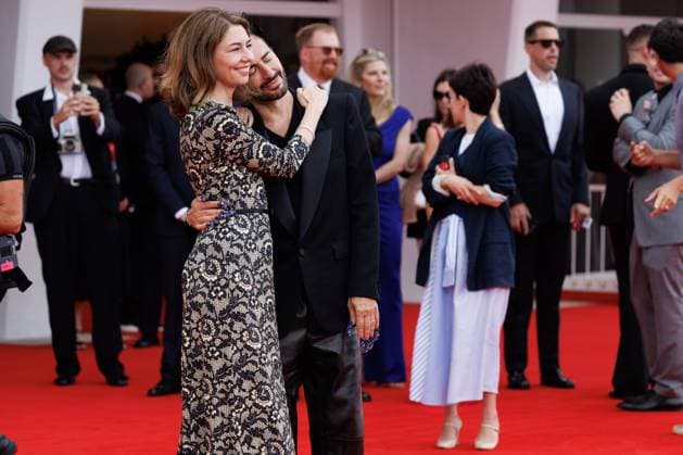 News - Sofia Coppola and Marc Jacobs, details, attend Marc By Sofia red carpet during the 82nd Venice International Film Festival on September 02, 2025 in Venice, Italy. Sofia Coppola and Marc Jacobs attend Marc By Sofia red carpet during the 82nd Venice International Film Festival on September 02, 2025 in Venice, Italy. Photo: Cinzia Camela. Lido di Venezia Palazzo del Cinema Italy Copyright: xCinziaxCamelax xLiveMediax LPN_2006201